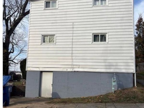 1109 Carlisle Avenue, Cambridge, OH 43725