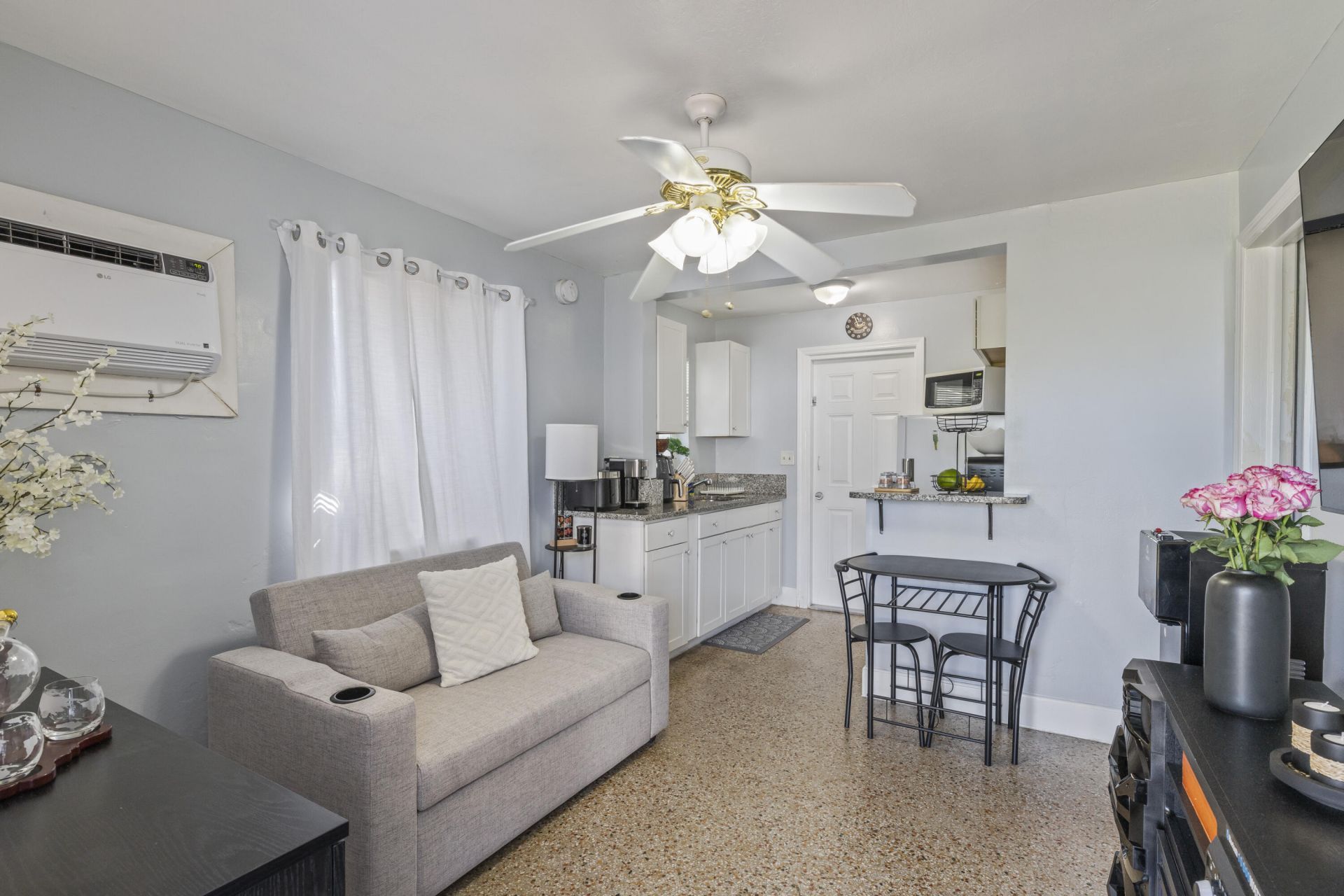 1031 N E Street, Unit 1-4, Lake Worth Beach, FL 33460 Photo
