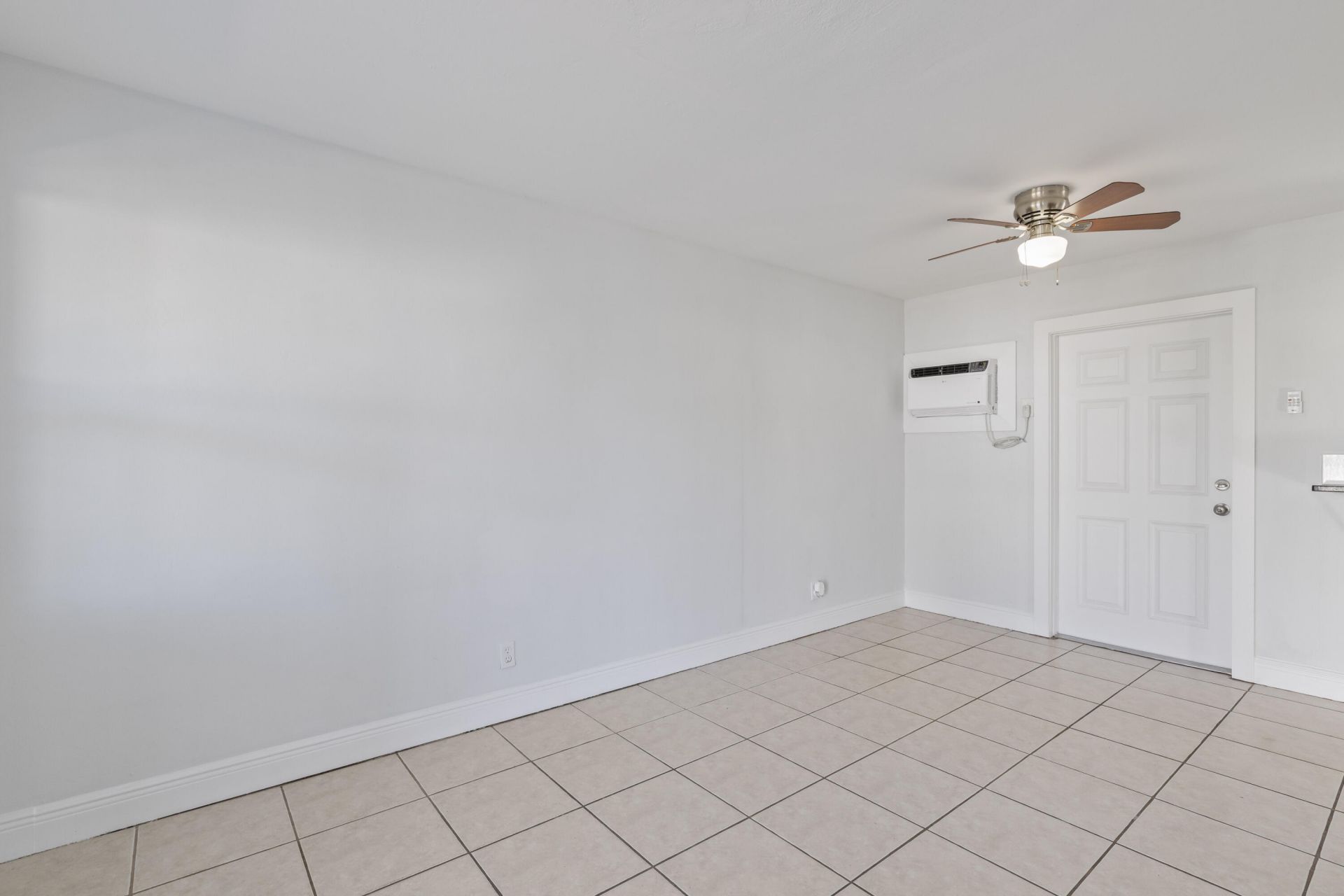 1031 N E Street, Unit 1-4, Lake Worth Beach, FL 33460 Photo