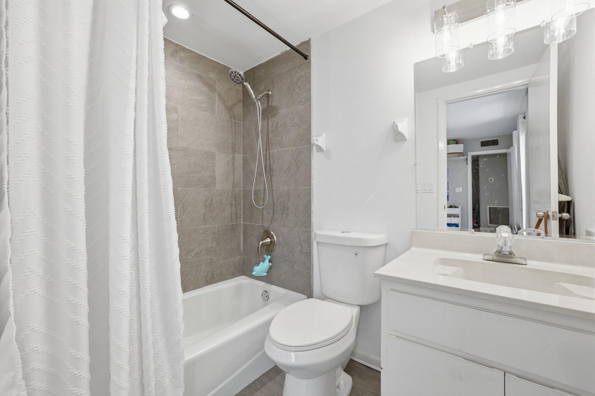 3832 SE Jefferson Street, Stuart, FL 34997 Photo