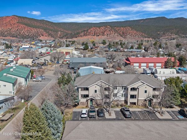 202 12th Street, Unit 201, Carbondale, CO 81623