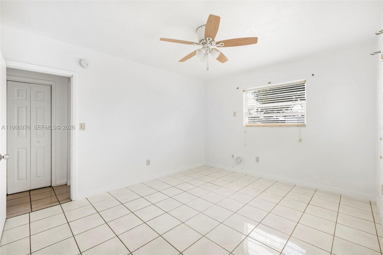 5730 NW 38th St , Unit 4, Virginia Gardens, FL 33166 Photo