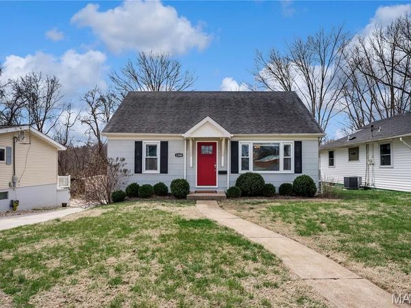 1200 E 8th Street, Washington, MO 63090