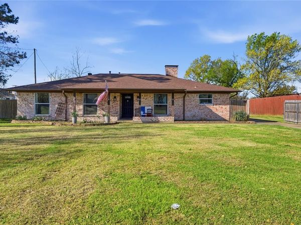 845 Griffith Avenue, Terrell, TX 75160