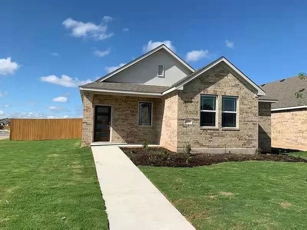 118 Dedina DR , Georgetown, TX 78626