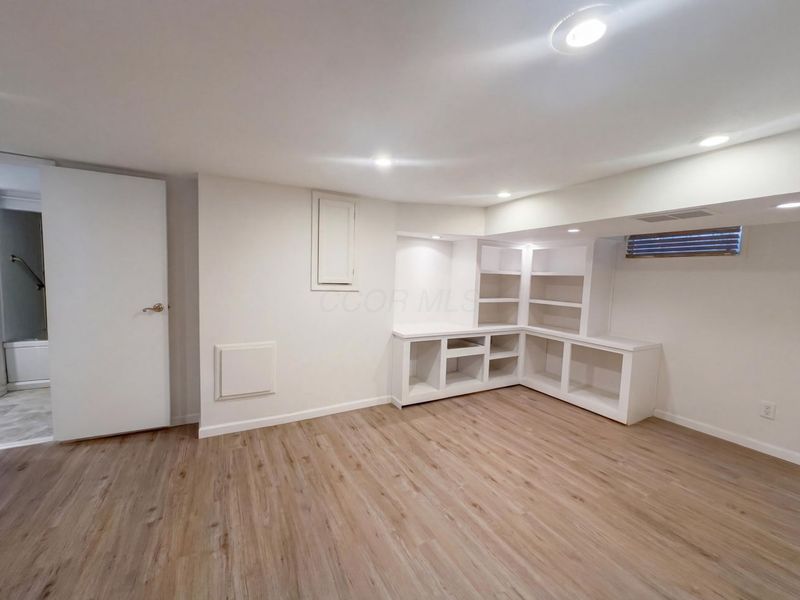 905 Vernon Road, Columbus, OH 43209 Photo 27