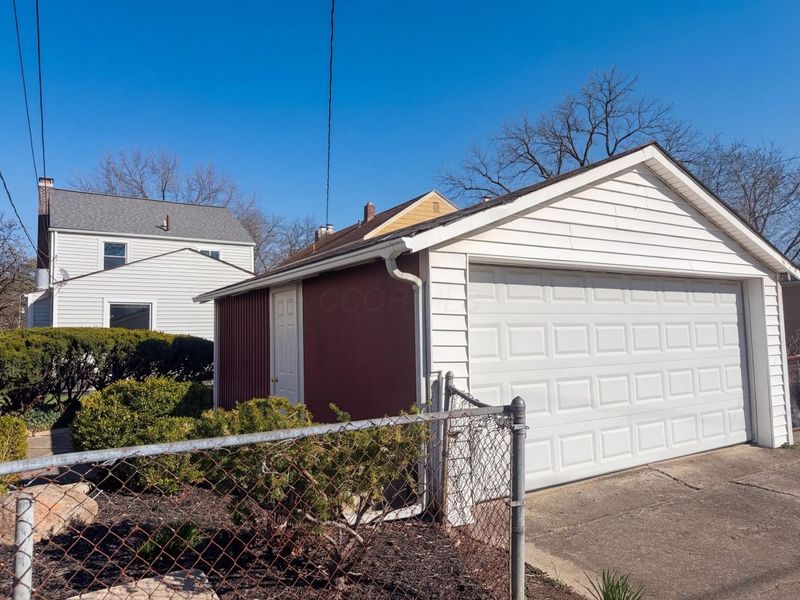 905 Vernon Road, Columbus, OH 43209 Photo 32