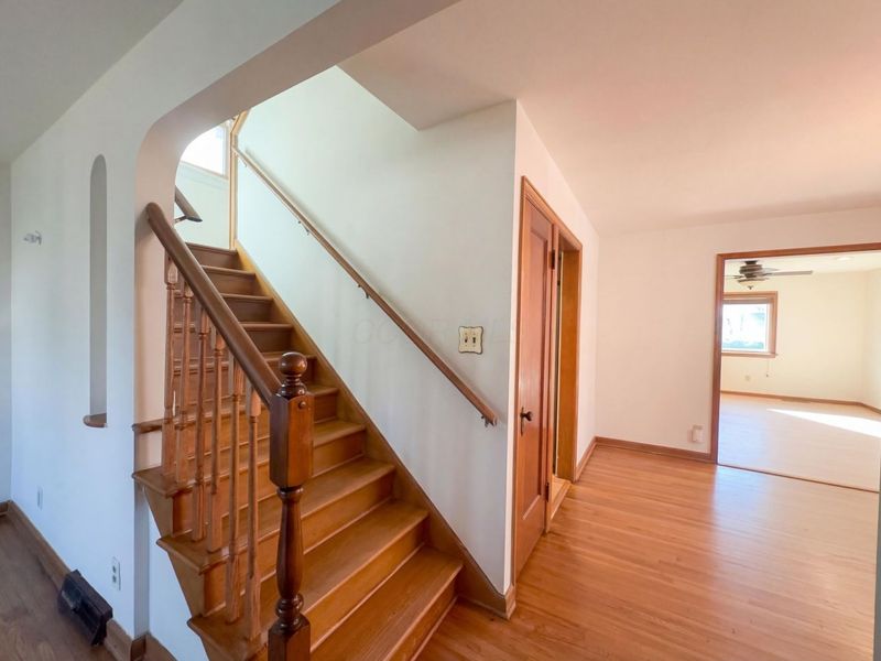 905 Vernon Road, Columbus, OH 43209 Photo 7