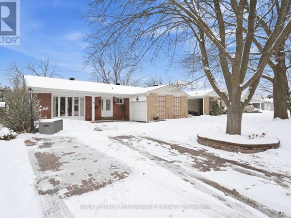 62 Bearbrook Road , Ottawa, ON K1B3E2