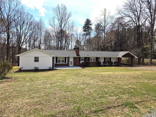 1461 Chestnut Grove Road , King, NC 27021