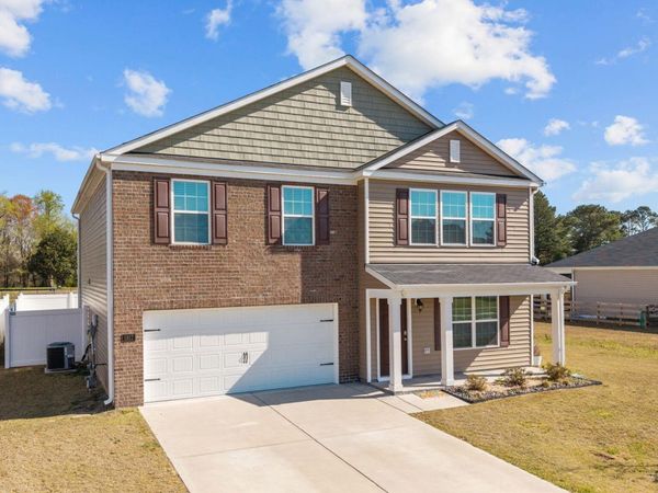 1917 Rolling Meadows Drive, Greenville, NC 27858