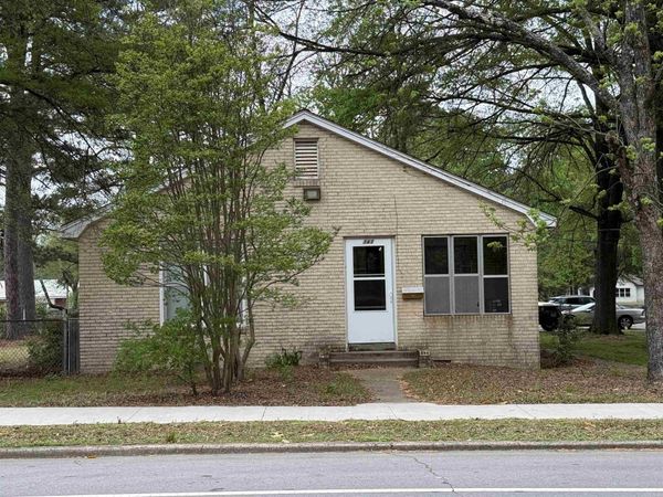 141 Conway Blvd., Conway, AR 72034