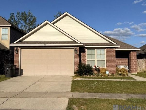 583 Fall River Dr, Baton Rouge, LA 70815