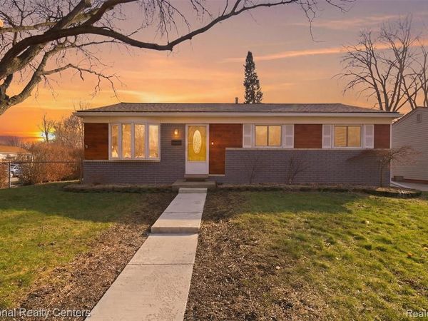 39209 Nottingham Street, Westland, MI 48186