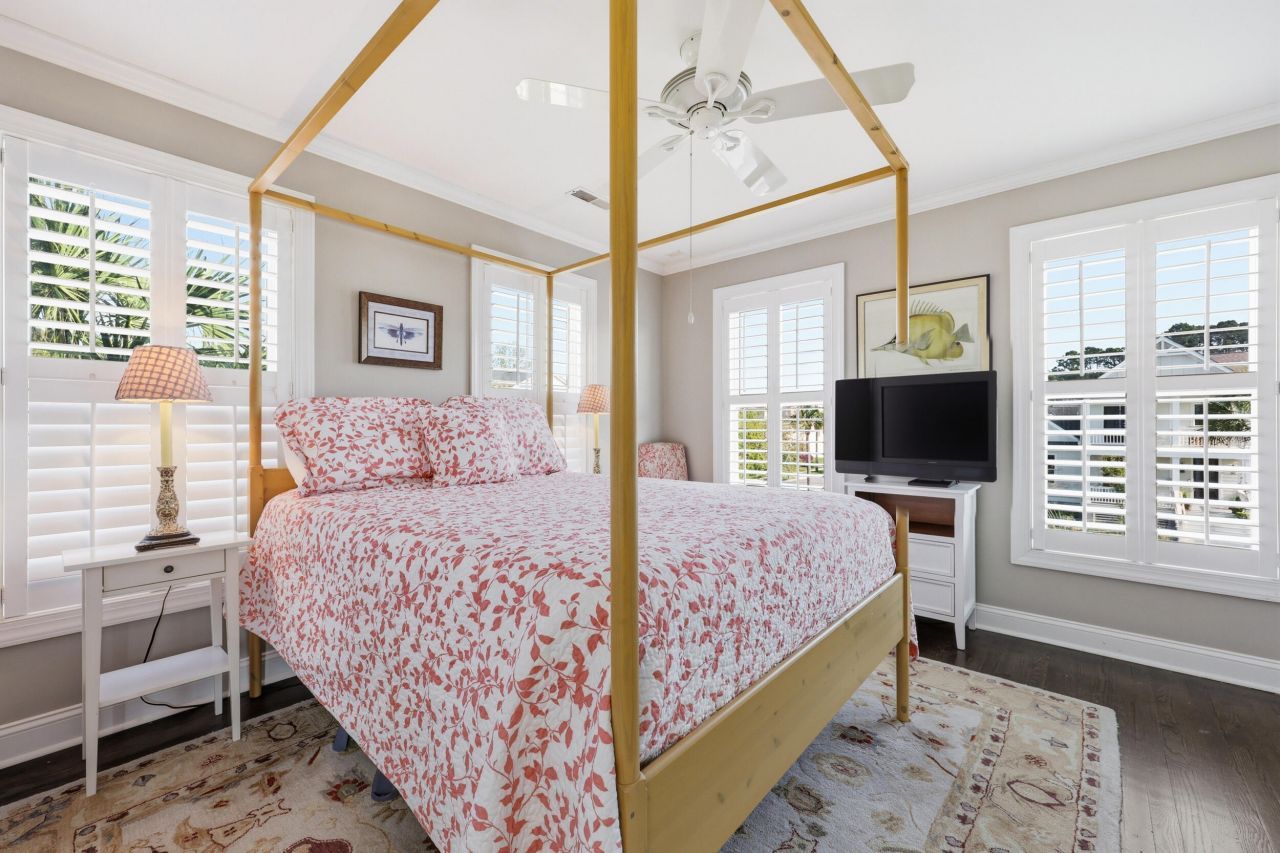 612 King Haven Lane Photo 17