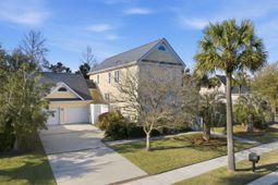 612 King Haven Lane photo 4