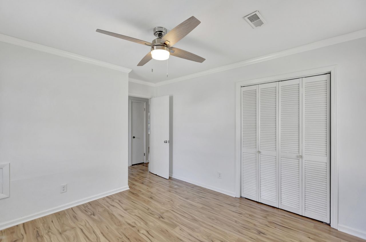 767 Bermuda Street Photo 14