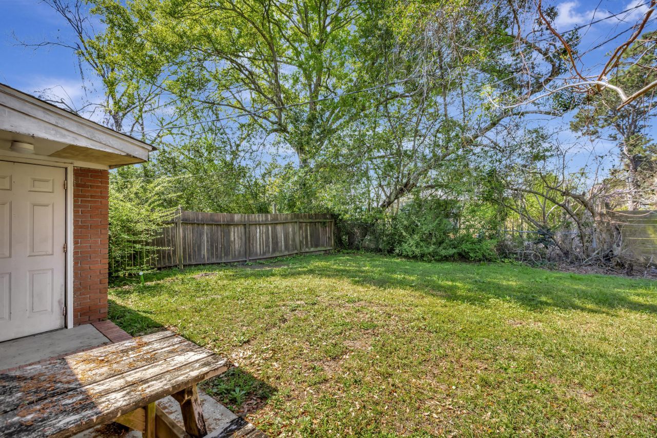 767 Bermuda Street Photo 15