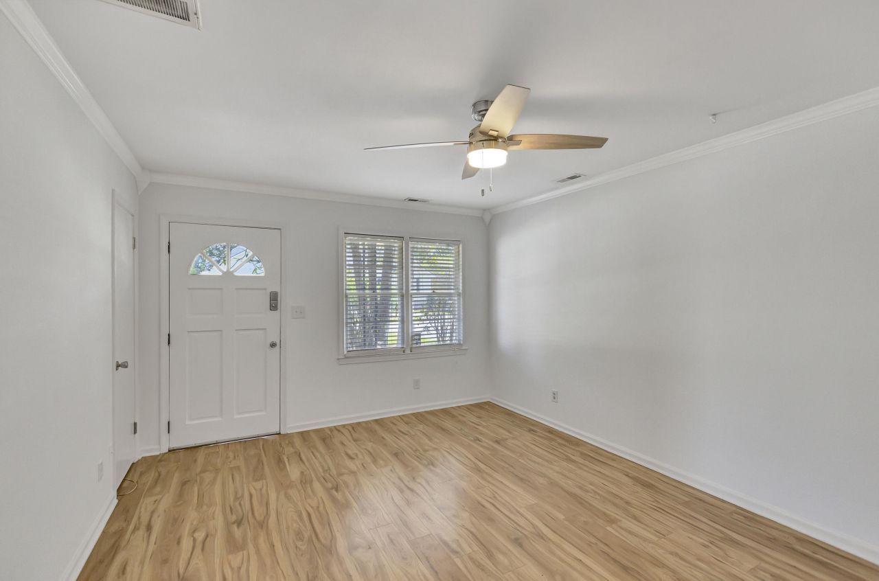 767 Bermuda Street Photo 9