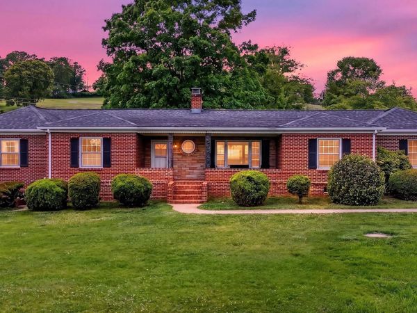 11 AVALON LN, LEXINGTON, VA 24450