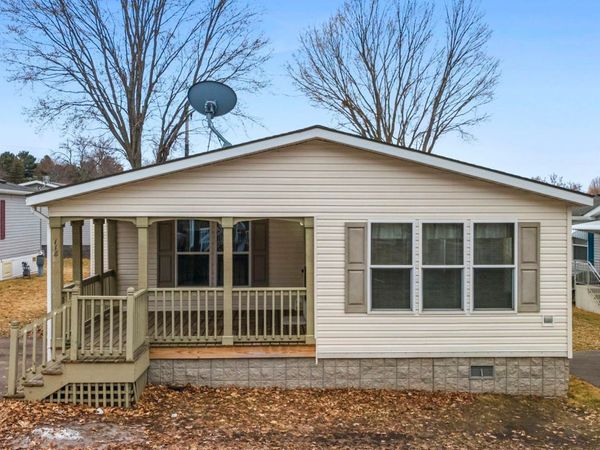 30160 Olinda Trail, Unit 118, Lindstrom, MN 55045