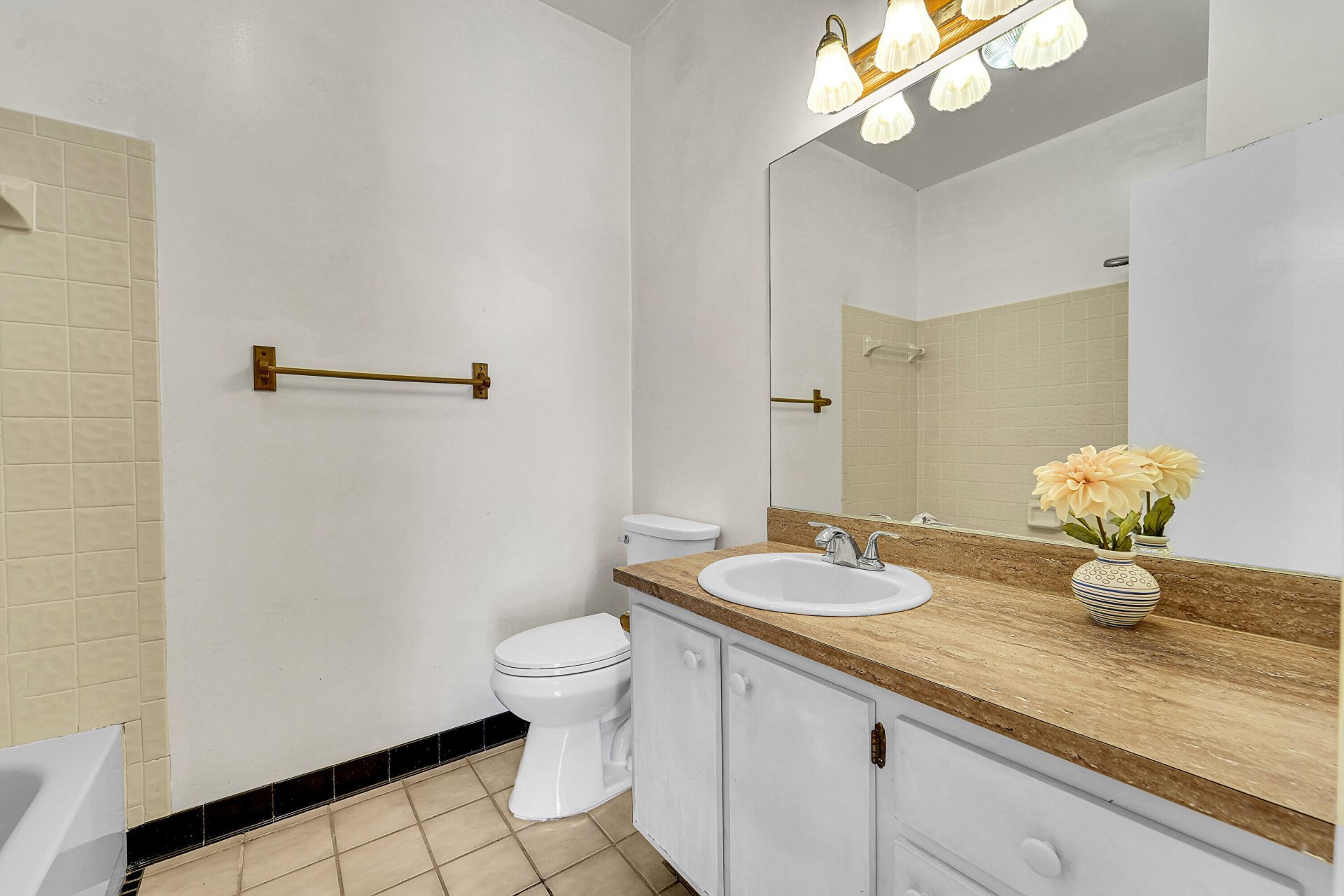 100 E Hemingway Circle, Margate, FL 33063 Photo