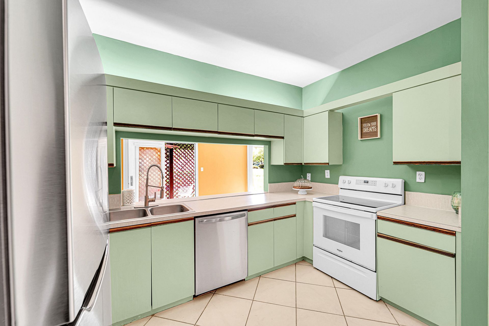 100 E Hemingway Circle, Margate, FL 33063 Photo