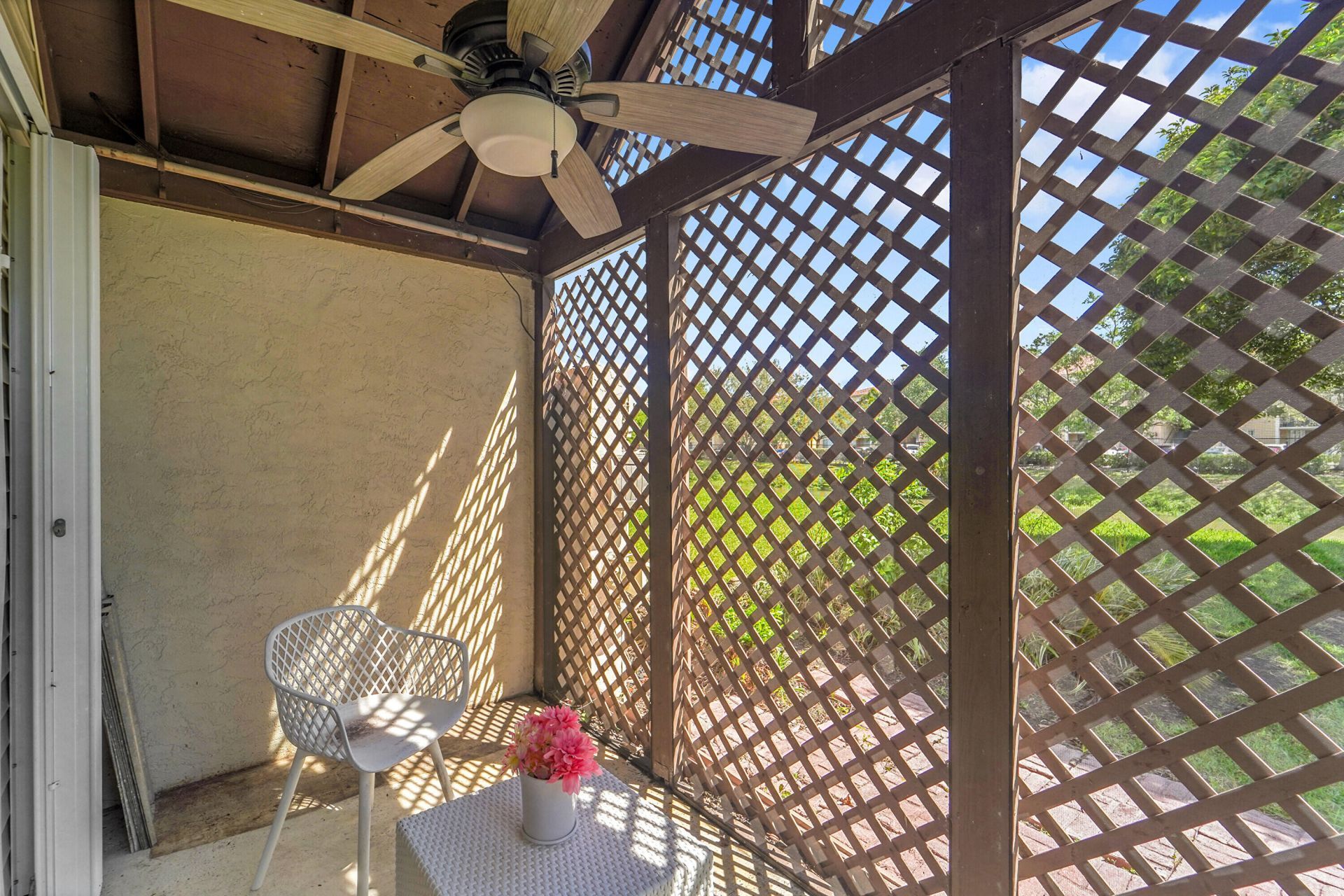 100 E Hemingway Circle, Margate, FL 33063 Photo