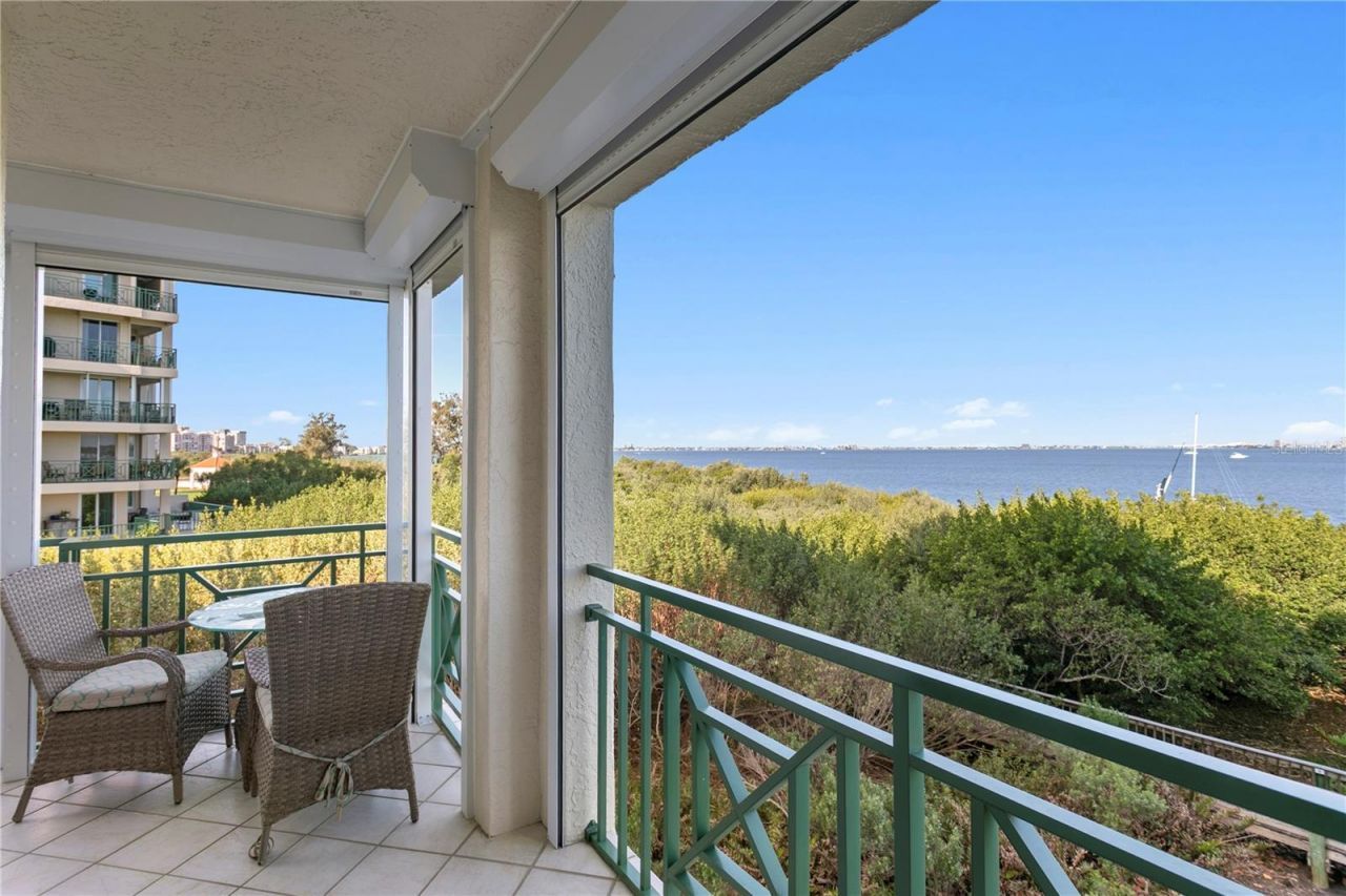 4717 Dolphin Cay Lane S, Unit 202, Saint Petersburg, FL 33711 Photo