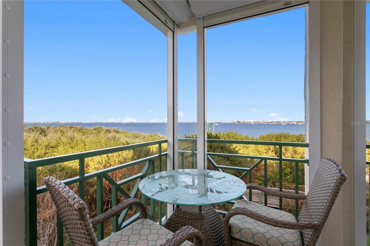 4717 Dolphin Cay Lane S, Unit 202, Saint Petersburg, FL 33711 Photo