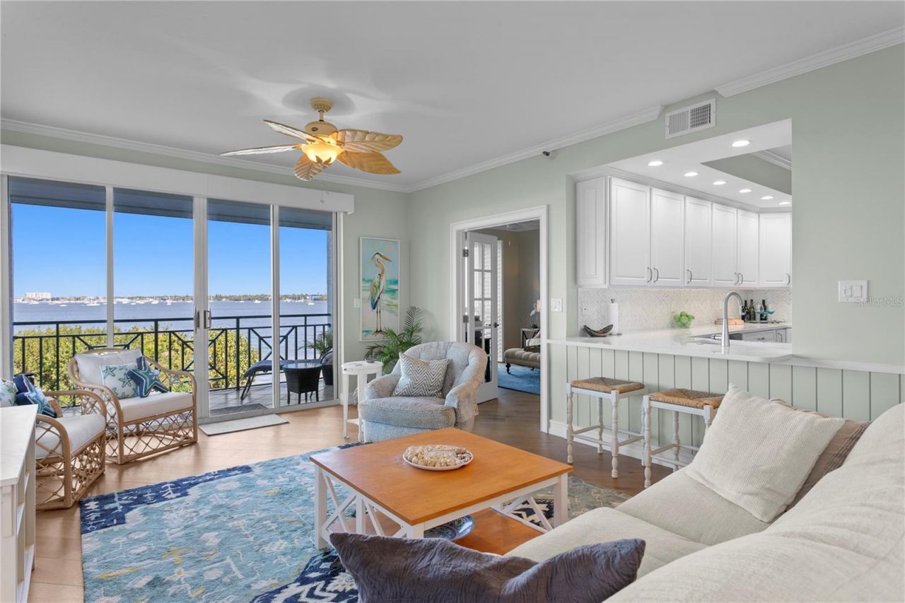 4717 Dolphin Cay Lane S, Unit 202, Saint Petersburg, FL 33711 Photo