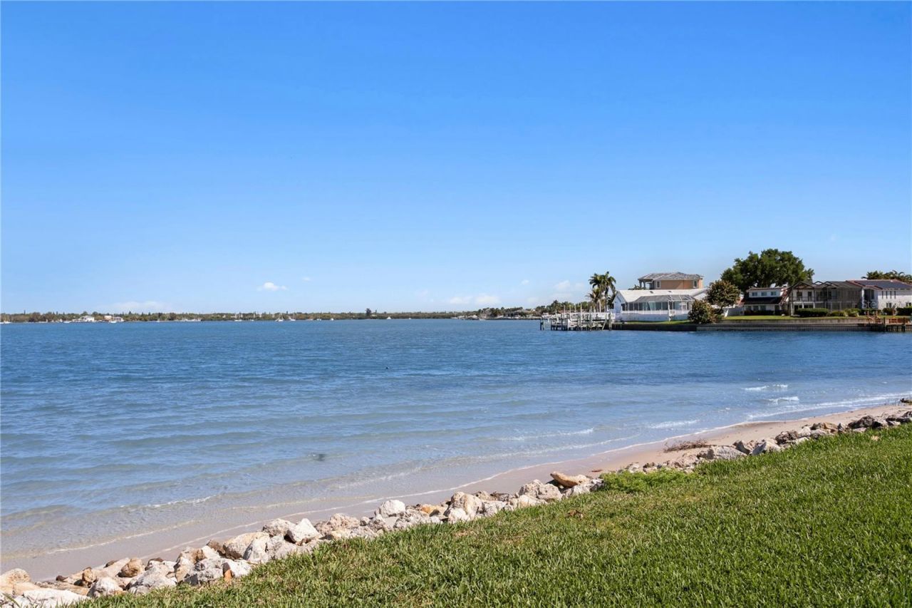 4717 Dolphin Cay Lane S, Unit 202, Saint Petersburg, FL 33711 Photo