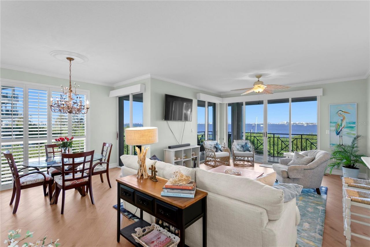 4717 Dolphin Cay Lane S, Unit 202, Saint Petersburg, FL 33711 Photo