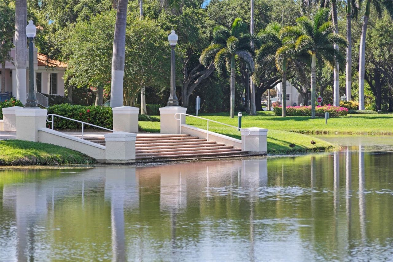 4717 Dolphin Cay Lane S, Unit 202, Saint Petersburg, FL 33711 Photo