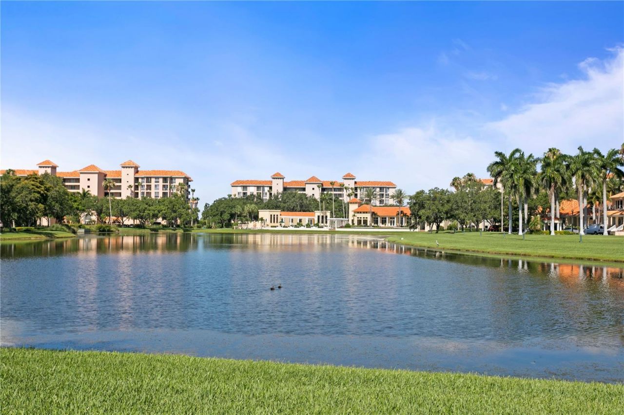 4717 Dolphin Cay Lane S, Unit 202, Saint Petersburg, FL 33711 Photo