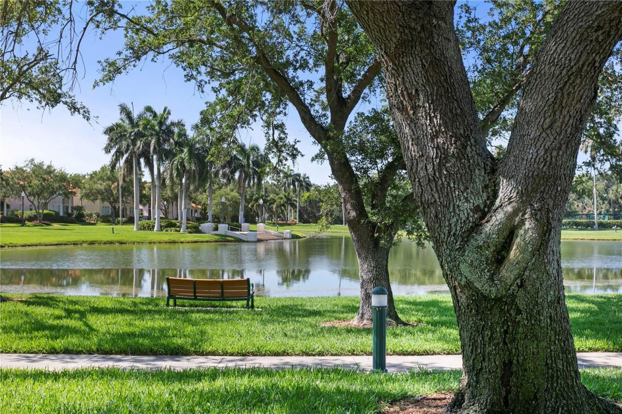 4717 Dolphin Cay Lane S, Unit 202, Saint Petersburg, FL 33711 Photo