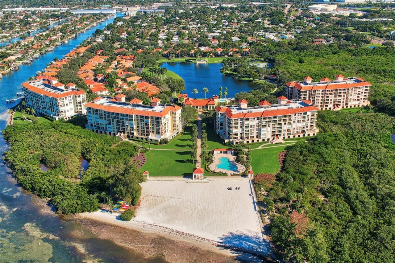 4717 Dolphin Cay Lane S, Unit 202, Saint Petersburg, FL 33711 Photo