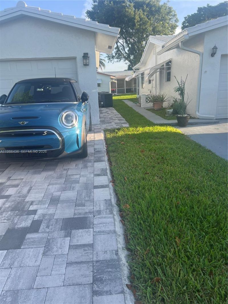 8221 NW 14th St, Plantation, FL 33322 Photo