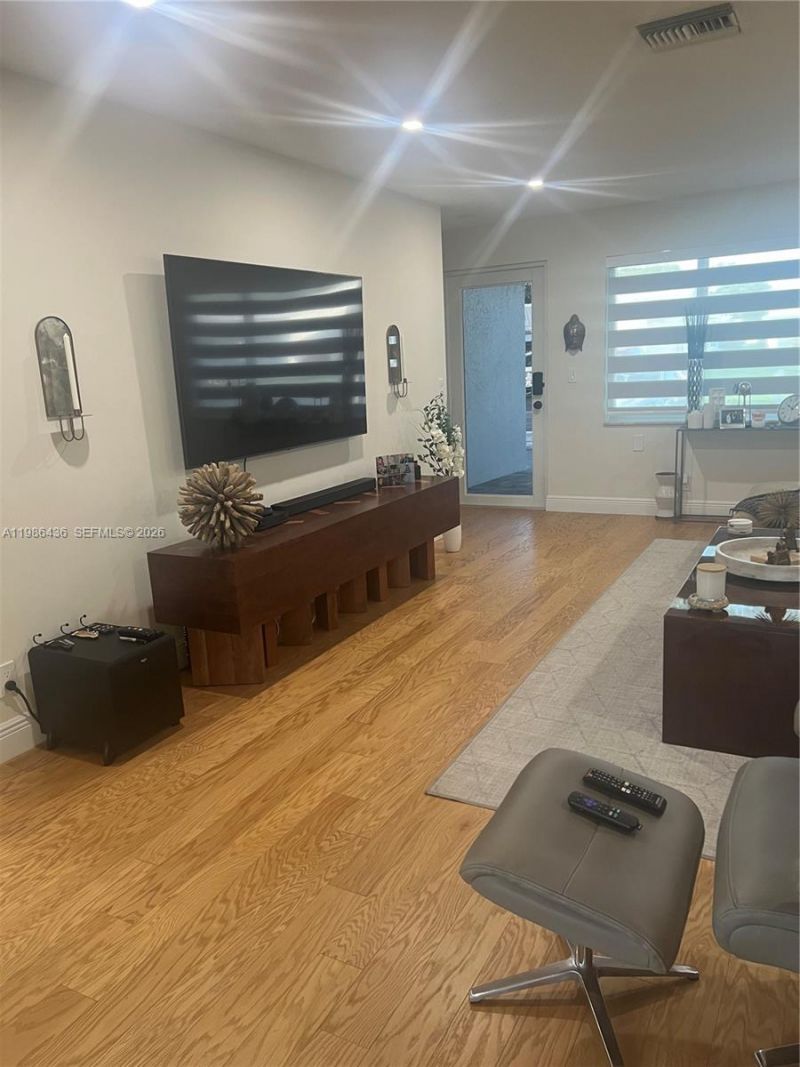 8221 NW 14th St, Plantation, FL 33322 Photo