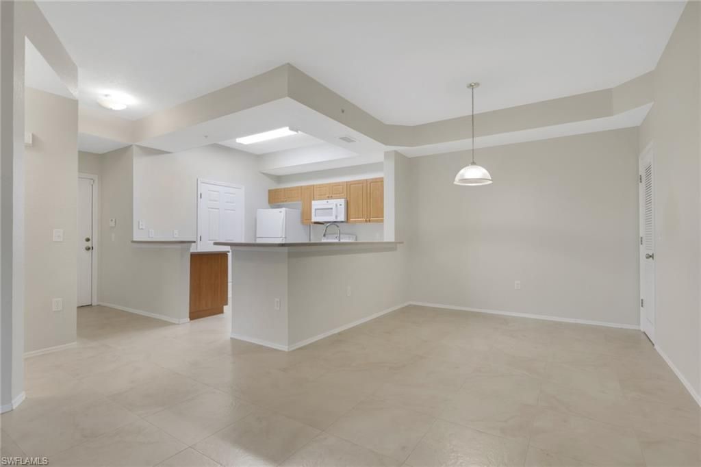 9025 Colby Dr, Unit 2111, Fort Myers, FL 33919 Photo