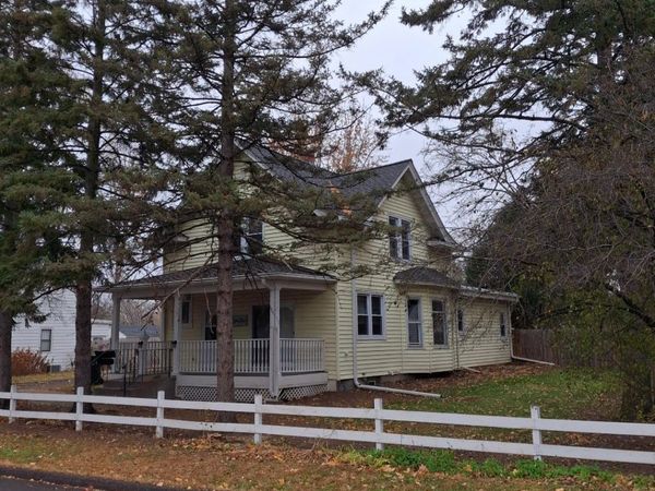 812 Mcknight Road N, Maplewood, MN 55119