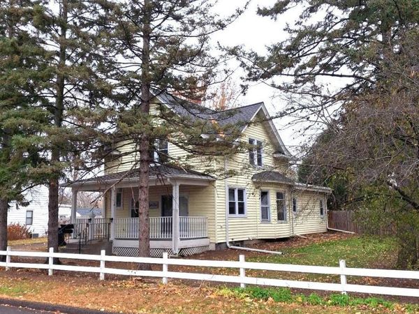 812 Mcknight Road N, Maplewood, MN 55119