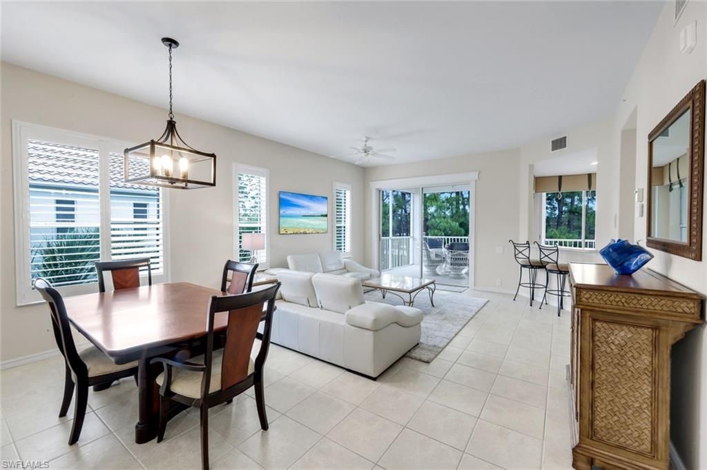 8231 Parkstone Pl, Unit 301, Naples, FL 34120 Photo