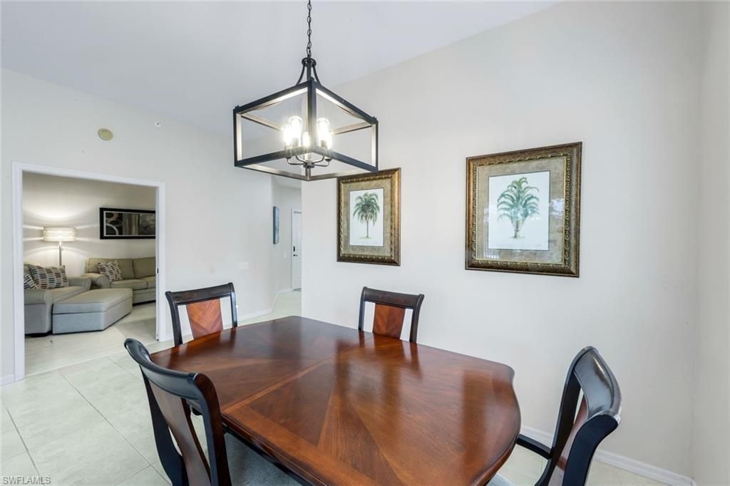 8231 Parkstone Pl, Unit 301, Naples, FL 34120 Photo