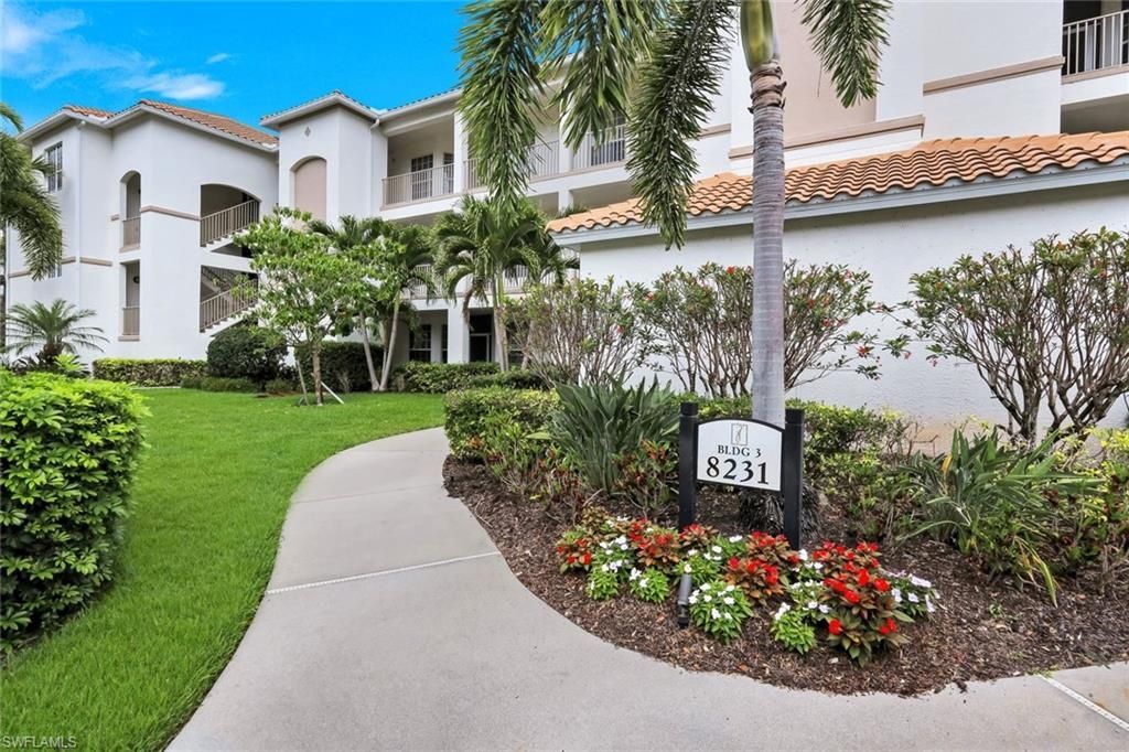 8231 Parkstone Pl, Unit 301, Naples, FL 34120 Photo