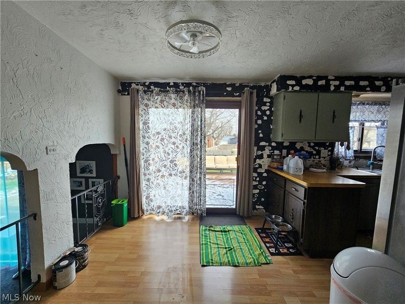 4112 Ivanhoe Drive, Lorain, OH 44053 Photo 8