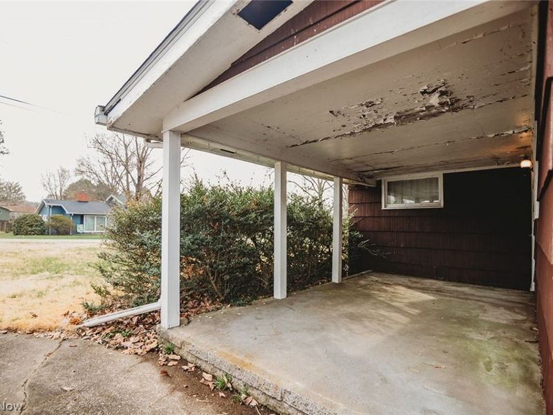 203 Clark Drive, Marietta, OH 45750 Photo 3