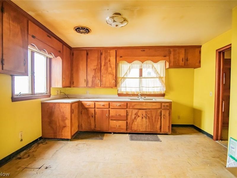 203 Clark Drive, Marietta, OH 45750 Photo 5