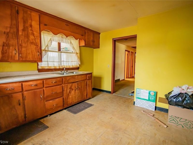 203 Clark Drive, Marietta, OH 45750 Photo 7