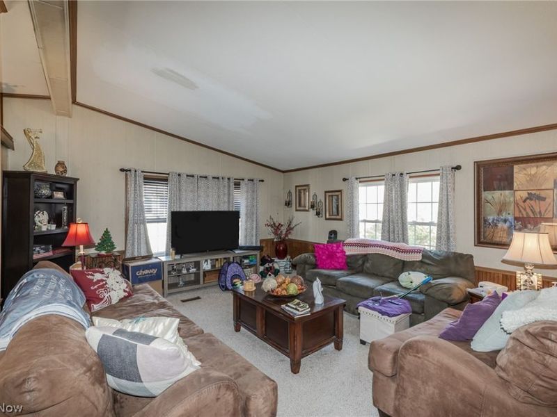 63 Parkway Drive, Olmsted Township, OH 44138 Photo 14